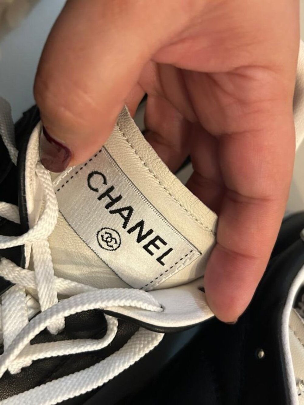 CHANEL SNEAKERS - Picture 6 of 9